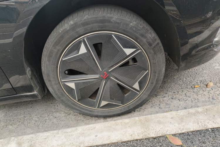 Used Rising ER6 2021 New Dynamic Edition 620km Smart Drive Version Right Front Wheel Hub