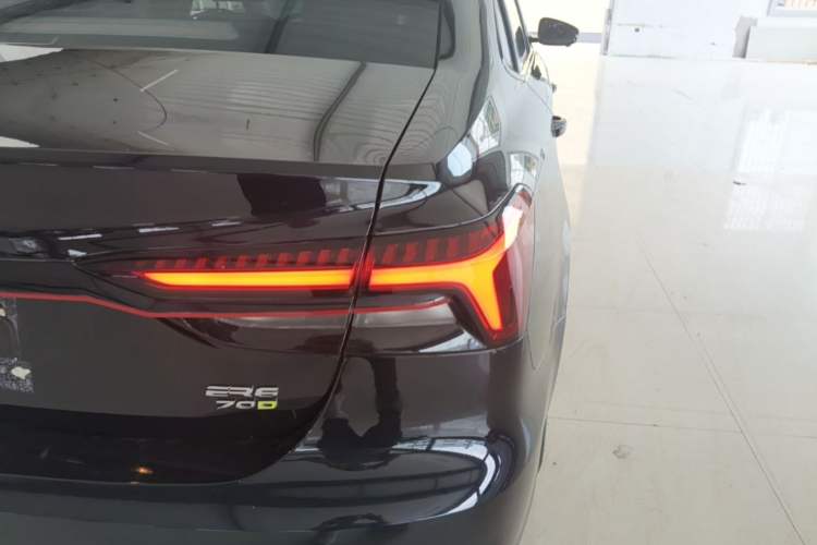 Used Rising ER6 2021 New Dynamic Edition 620km Smart Enjoyment Version Right Rear Taillight