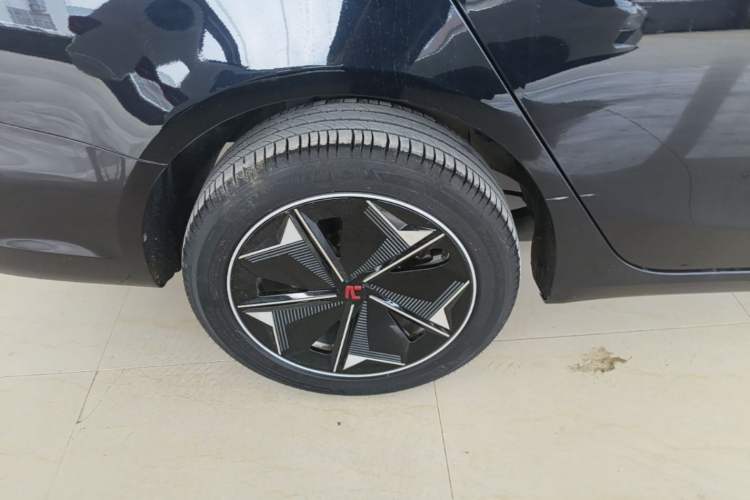 Used Rising ER6 2021 New Dynamic Edition 620km Smart Enjoyment Version Right Rear Wheel Hub