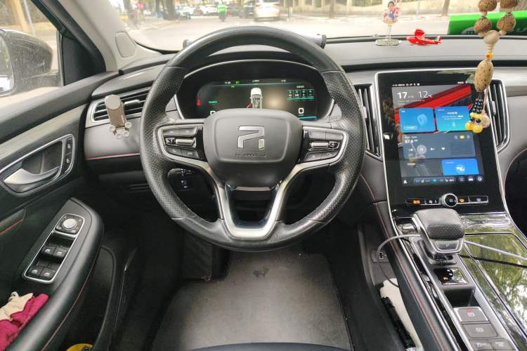 Used Rising ER6 2021 New Dynamic Edition 620km Smart Drive Version Steering Wheel