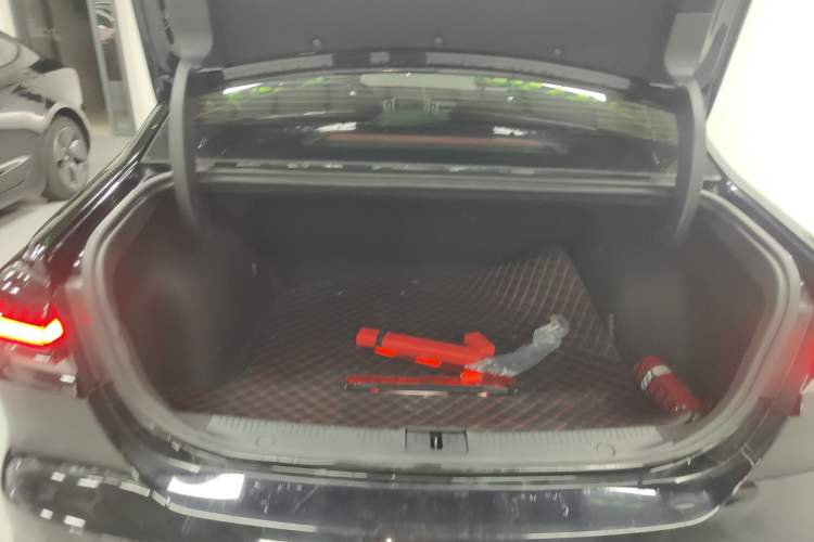 Used Rising ER6 2021 New Dynamic Edition 520km Smart Leading Version Trunk