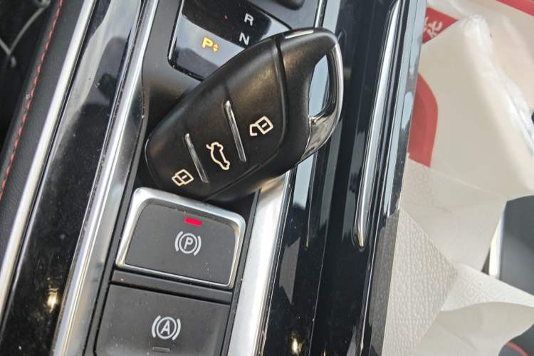 Used Rising ER6 2021 New Dynamic Edition 520km Smart Leading Version Vehicle Key