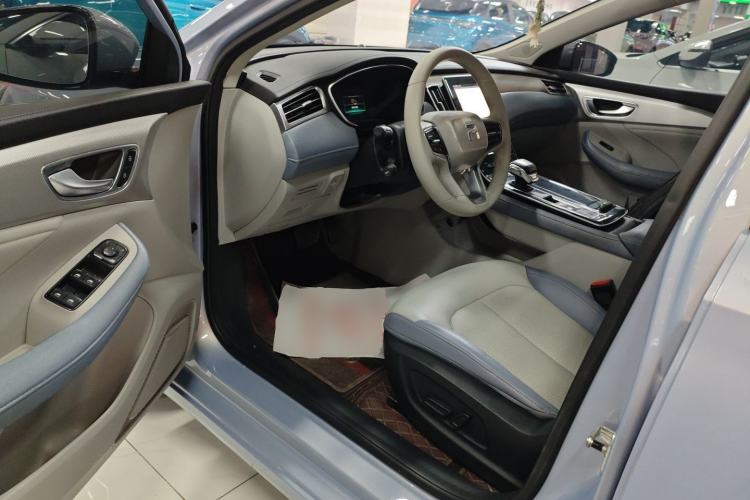Used Rising ER6 2021 New Dynamic Edition 620km Smart Drive Version Driver Seat