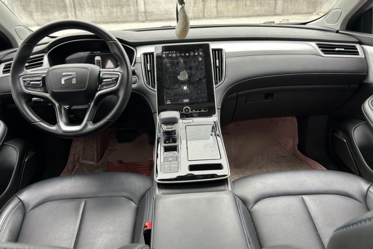 Used Rising ER6 2021 New Dynamic Edition 620km Smart Enjoyment Version Interior 1