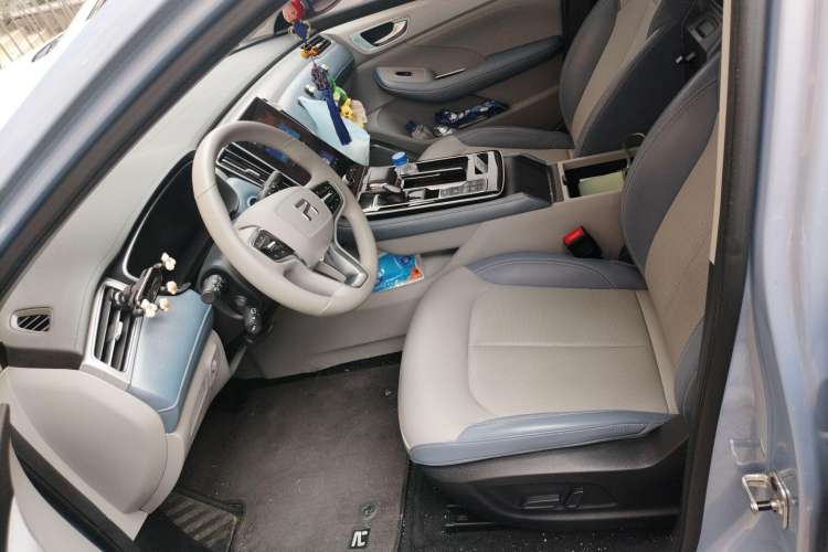 Used Rising ER6 2021 New Dynamic Edition 620km Smart Enjoyment Version Left Front Seat