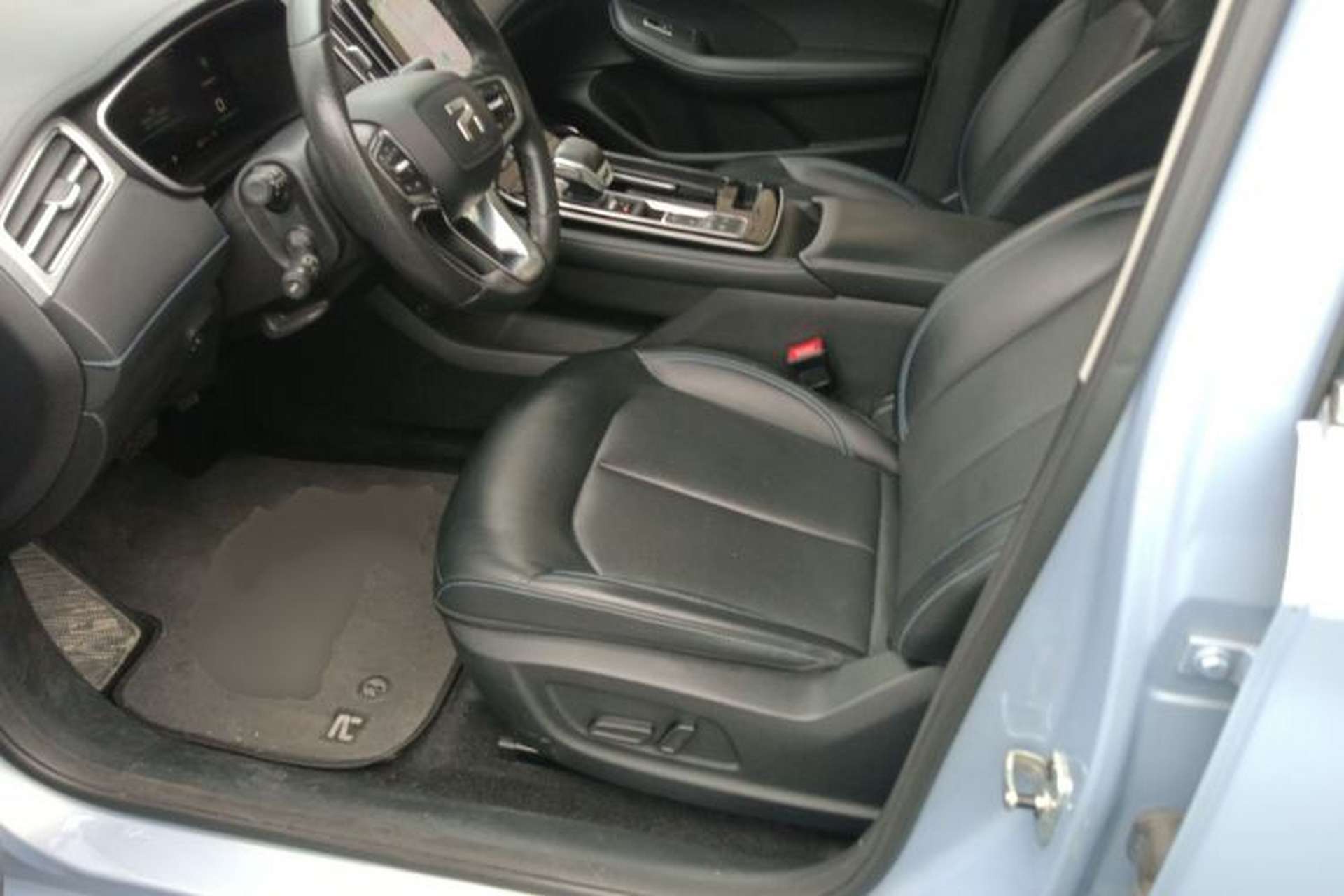 Used Rising ER6 2021 New Dynamic Edition 620km Smart Enjoyment Version Left Front Seat