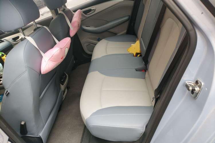 Used Rising ER6 2021 New Dynamic Edition 620km Smart Enjoyment Version Left Rear Seat