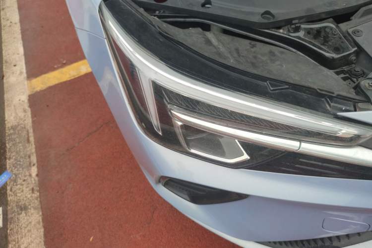 Used Rising ER6 2021 New Dynamic Edition 620km Smart Enjoyment Version Right Front Headlight