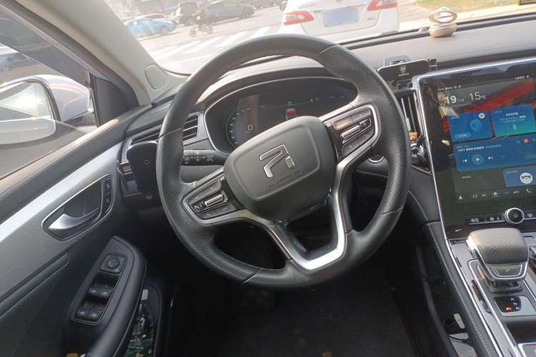 Used Rising ER6 2021 New Dynamic Edition 620km Smart Drive Version Steering Wheel