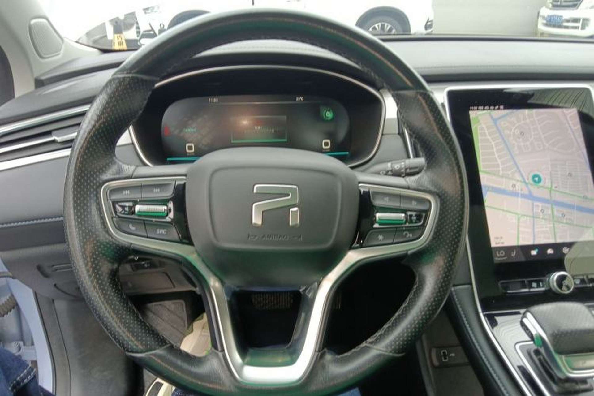 Used Rising ER6 2021 New Dynamic Edition 620km Smart Enjoyment Version Steering Wheel