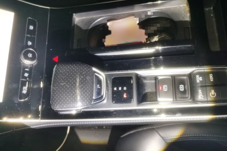 Used Rising ER6 2021 New Dynamic Edition 620km Smart Enjoyment Version Gear Lever