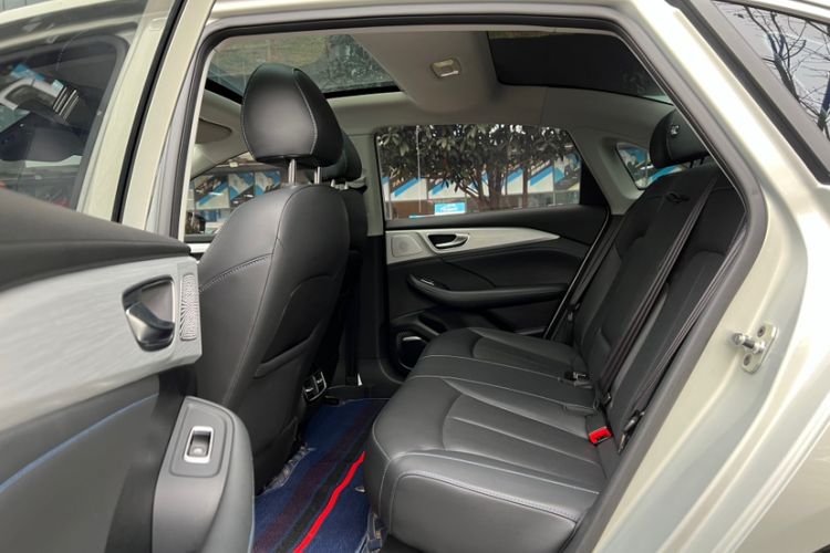 Used Rising ER6 2021 New Dynamic Edition 620km Smart Enjoyment Version Interior 3