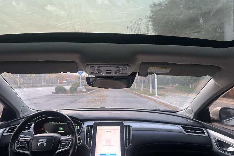 Used Rising ER6 2021 New Dynamic Edition 620km Smart Enjoyment Version Interior 4