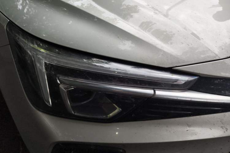 Used Rising ER6 2021 New Dynamic Edition 620km Prestige Version Right Front Headlight