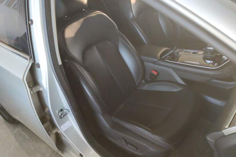 Used Rising ER6 2021 New Dynamic Edition 620km Smart Drive Version Right Front Seat