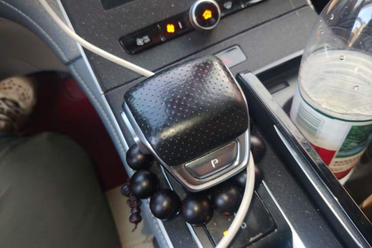 Used Rising ER6 2021 New Dynamic Edition 620km Smart Enjoyment Version Gear Lever