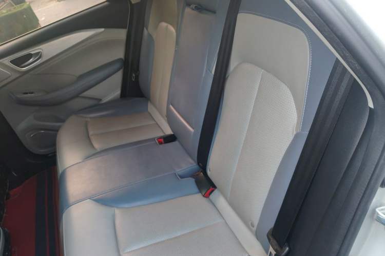 Used Rising ER6 2021 New Dynamic Edition 620km Smart Enjoyment Version Left Rear Seat