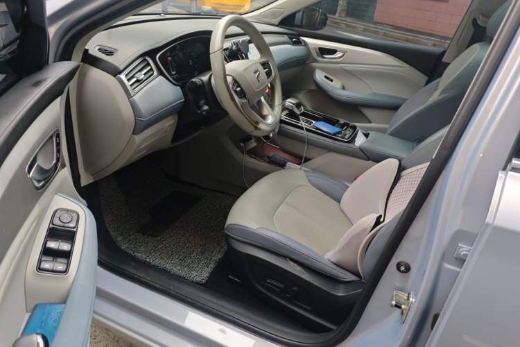 Used Rising ER6 2021 New Dynamic Edition 620km Smart Drive Version Driver Seat