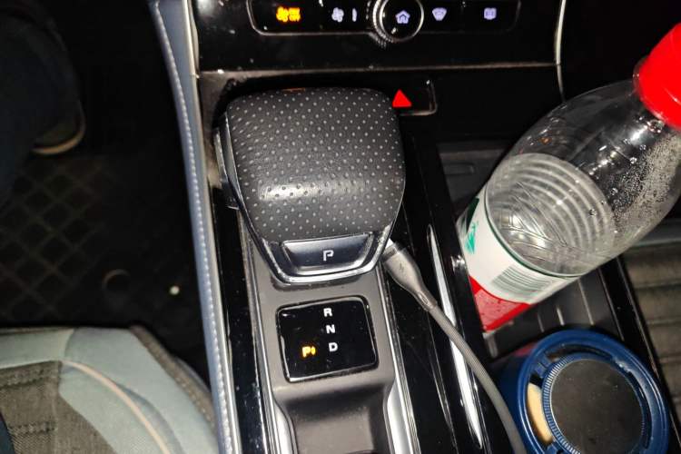 Used Rising ER6 2021 New Dynamic Edition 620km Smart Enjoyment Version Gear Lever