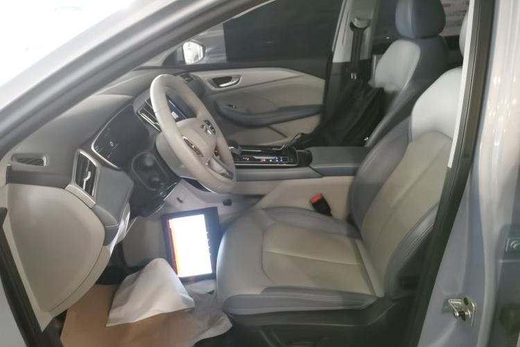 Used Rising ER6 2021 New Dynamic Edition 620km Smart Enjoyment Version Left Front Seat