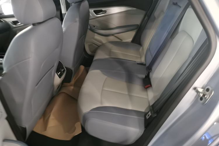 Used Rising ER6 2021 New Dynamic Edition 620km Smart Enjoyment Version Left Rear Seat