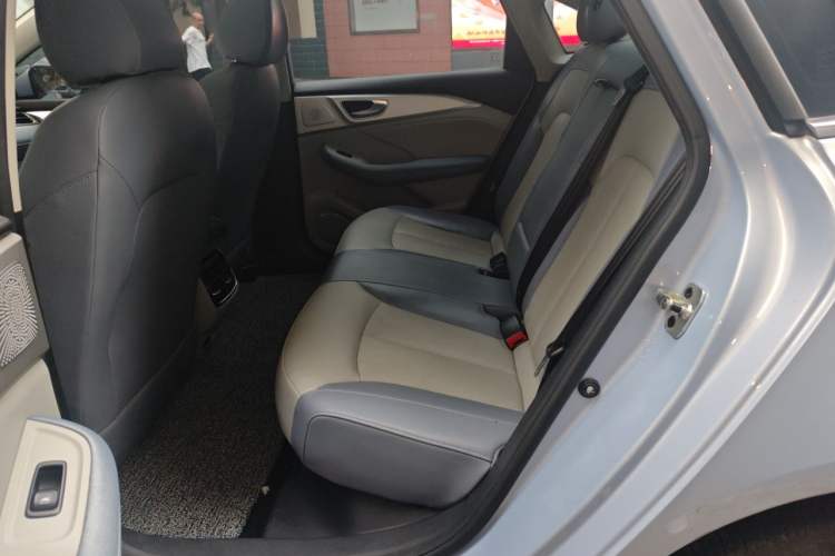 Used Rising ER6 2021 New Dynamic Edition 620km Smart Drive Version Left Rear Seat