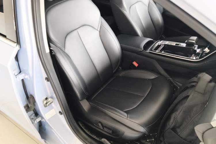 Used Rising ER6 2021 New Dynamic Edition 620km Smart Drive Version Right Front Seat