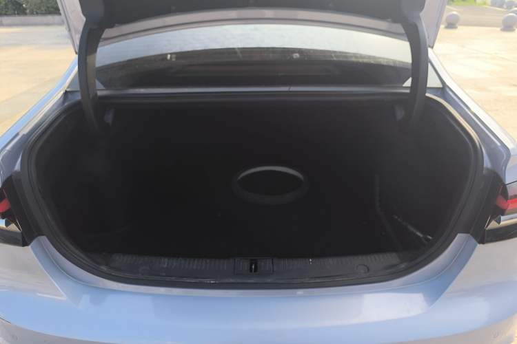 Used Rising ER6 2021 New Dynamic Edition 620km Smart Enjoyment Version Trunk