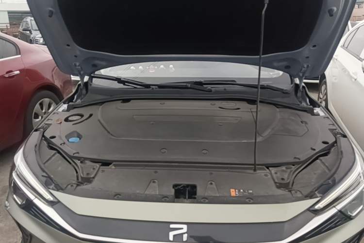 Used Rising ER6 2021 New Dynamic Edition 520km Smart Leading Version Engine Bay