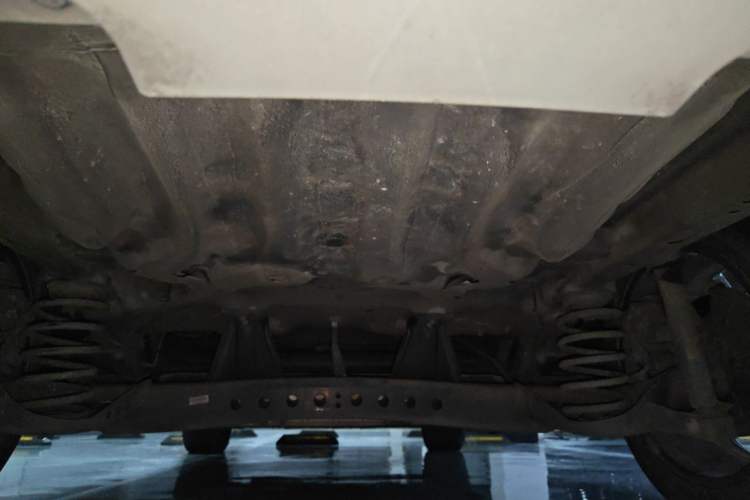 Used Rising ER6 2021 New Dynamic Edition 620km Smart Drive Version Chassis Rear