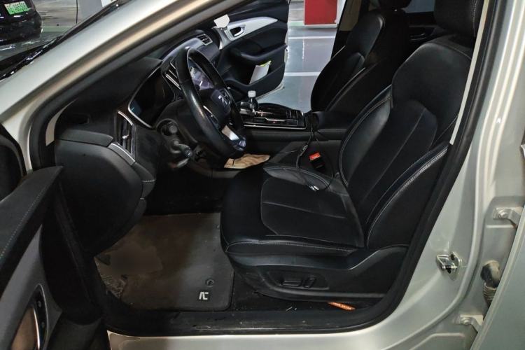 Used Rising ER6 2021 New Dynamic Edition 620km Smart Drive Version Left Front Seat