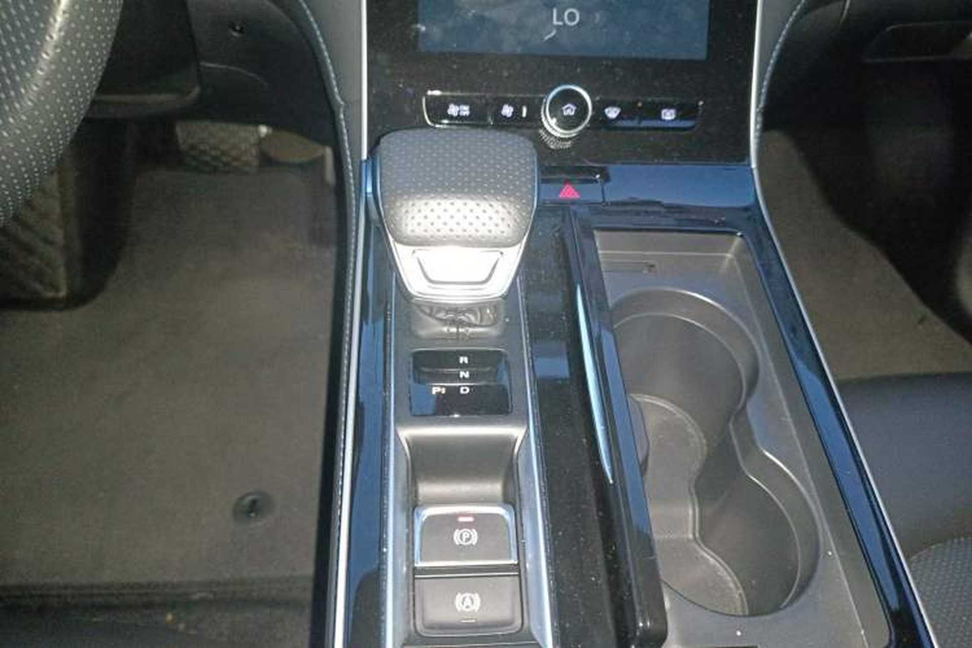 Used Rising ER6 2021 New Dynamic Edition 620km Smart Enjoyment Version Gear Lever