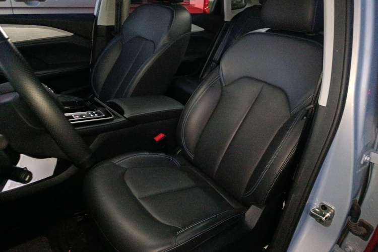Used Rising ER6 2021 New Dynamic Edition 620km Smart Enjoyment Version Left Front Seat