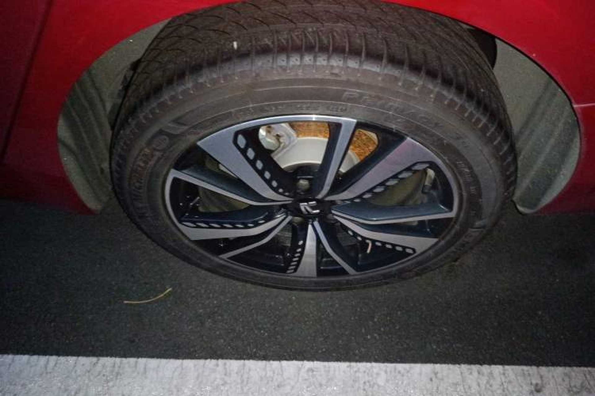Used Rising ER6 2021 New Dynamic Edition 620km Smart Enjoyment Version Left Rear Wheel Hub
