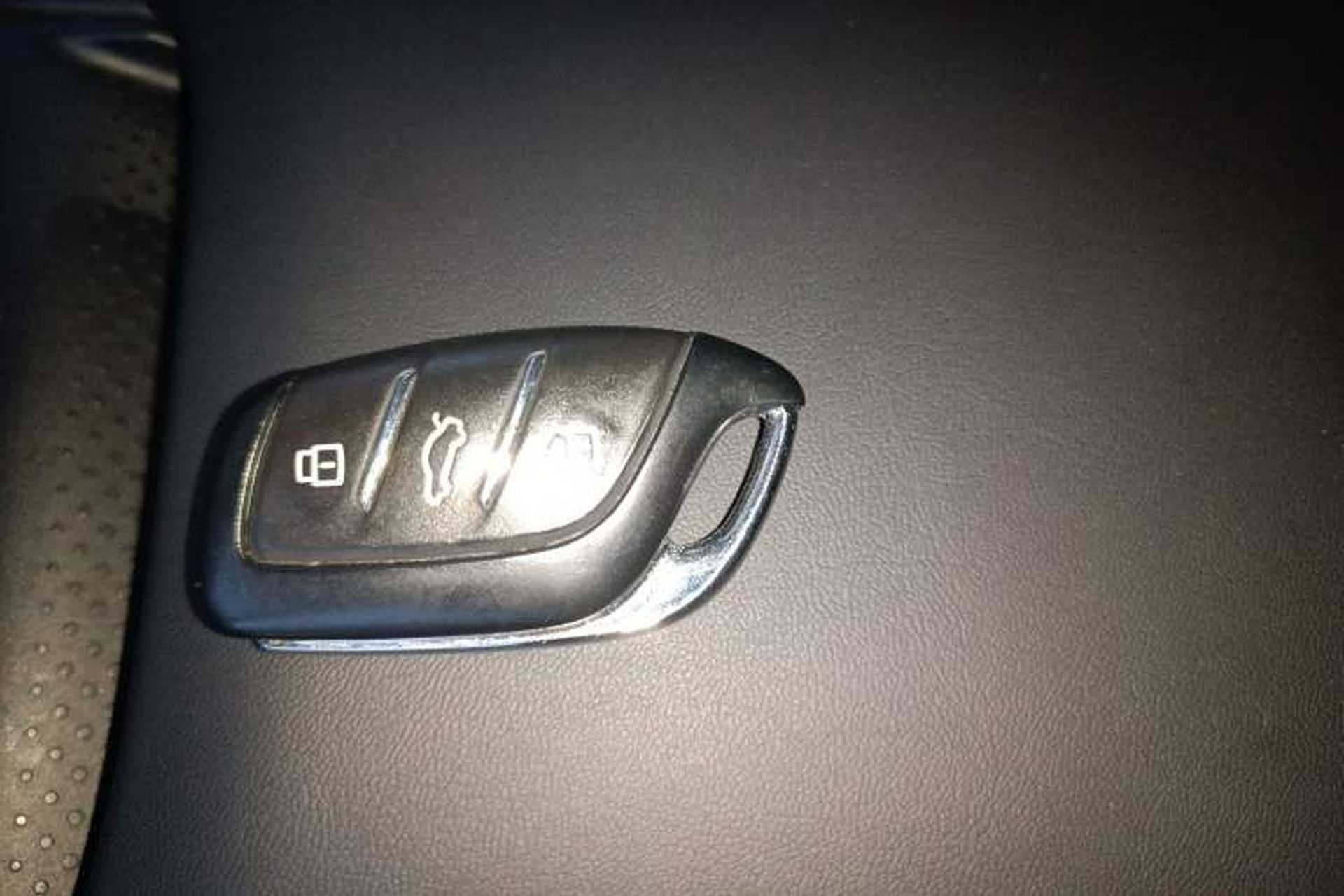 Used Rising ER6 2021 New Dynamic Edition 620km Smart Enjoyment Version Vehicle Key
