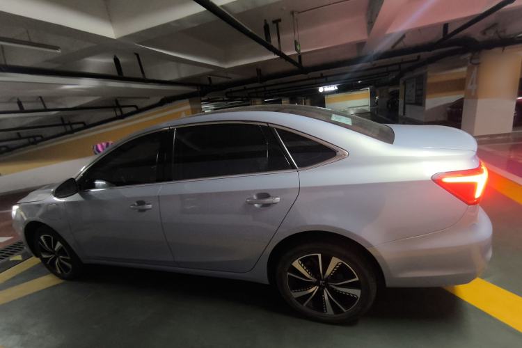 Used Rising ER6 2021 New Dynamic Edition 620km Smart Drive Version Exterior 3