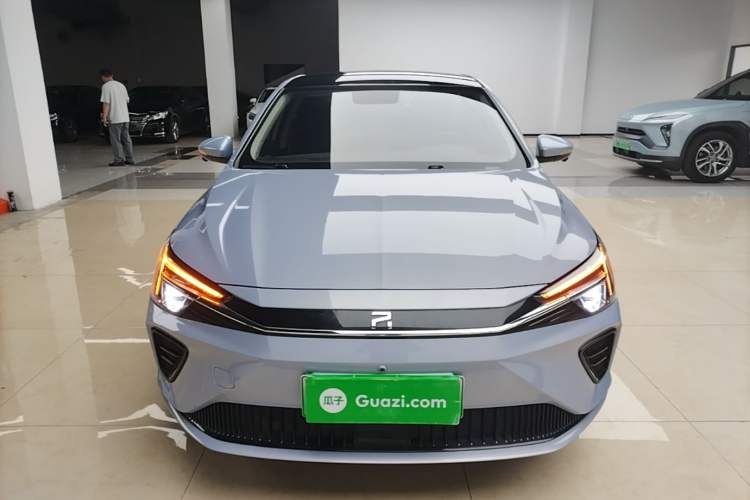Used Rising ER6 2021 New Dynamic Edition 620km Smart Enjoyment Version Front