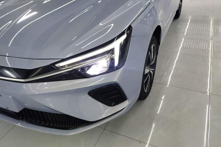 Used Rising ER6 2021 New Dynamic Edition 620km Smart Enjoyment Version Left Front Headlight