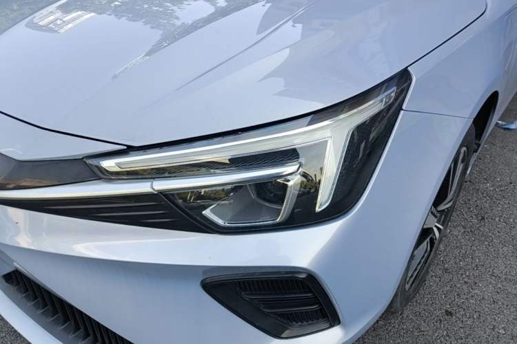 Used Rising ER6 2021 New Dynamic Edition 620km Smart Enjoyment Version Left Front Headlight