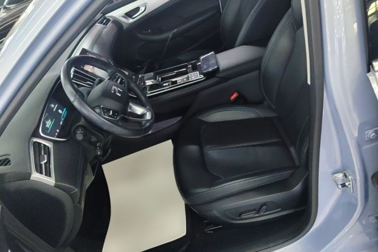 Used Rising ER6 2021 New Dynamic Edition 620km Smart Enjoyment Version Left Front Seat