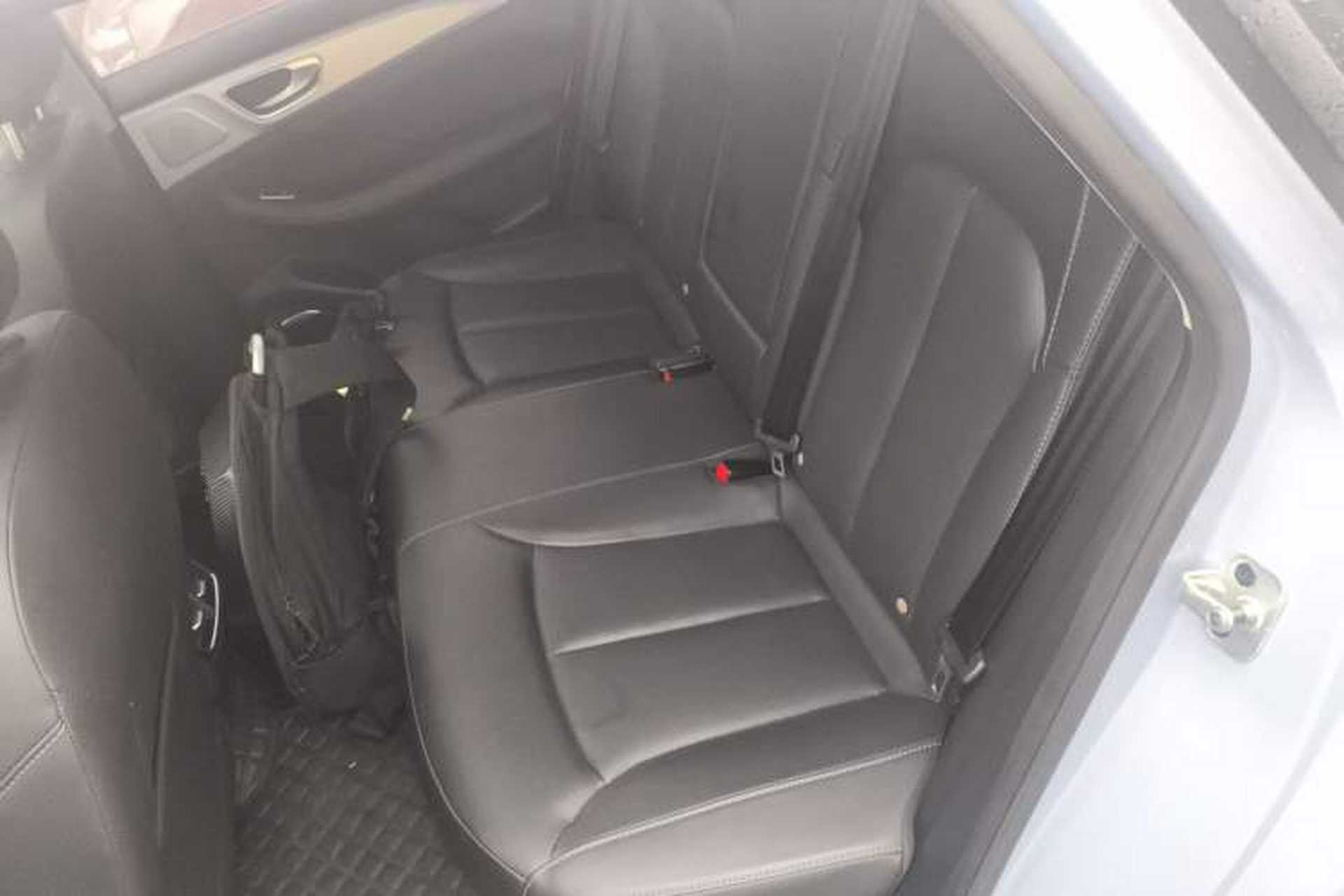 Used Rising ER6 2021 New Dynamic Edition 620km Smart Enjoyment Version Left Rear Seat