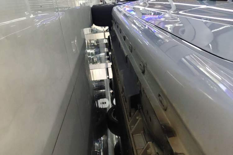 Used Rising ER6 2021 New Dynamic Edition 620km Smart Enjoyment Version Left Side Sill