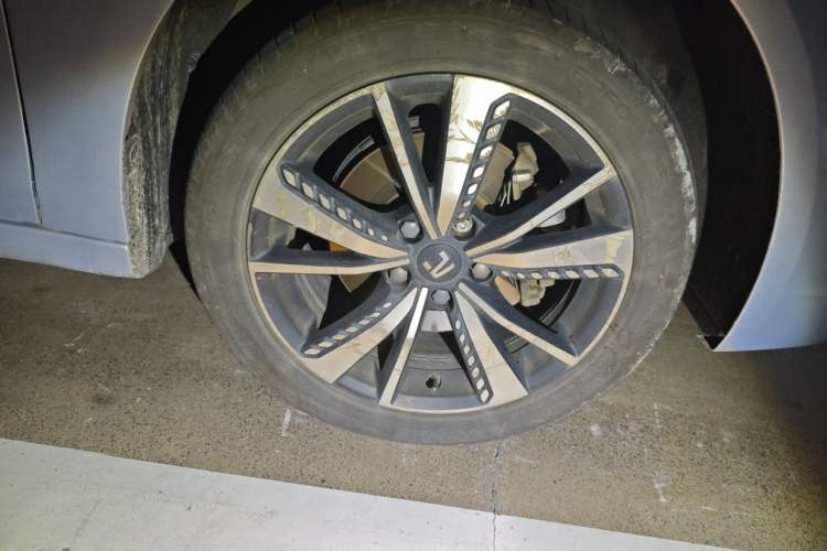 Used Rising ER6 2021 New Dynamic Edition 620km Smart Drive Version Right Front Wheel Hub