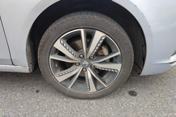 Used Rising ER6 2021 New Dynamic Edition 520km Smart Leading Version Right Front Wheel Hub