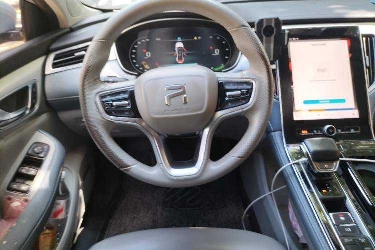 Used Rising ER6 2021 New Dynamic Edition 620km Smart Drive Version Steering Wheel