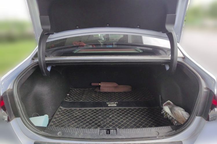 Used Rising ER6 2021 New Dynamic Edition 620km Smart Drive Version Trunk