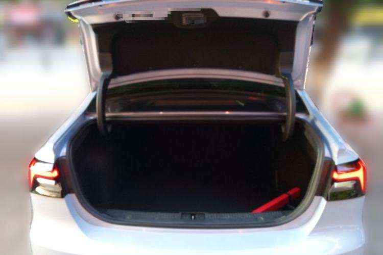 Used Rising ER6 2021 New Dynamic Edition 620km Smart Enjoyment Version Trunk