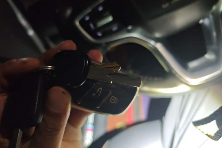 Used Rising ER6 2021 New Dynamic Edition 620km Smart Drive Version Vehicle Key