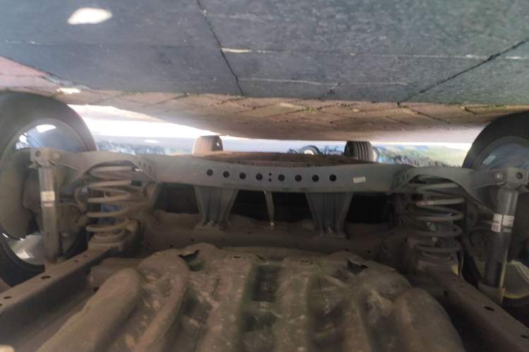 Used Rising ER6 2021 New Dynamic Edition 620km Smart Drive Version Chassis Rear