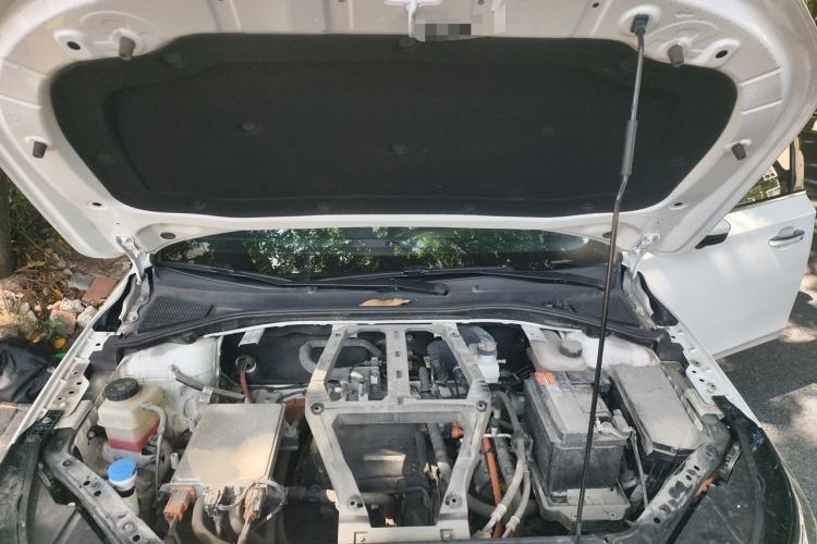 Used Rising ER6 2021 New Dynamic Edition 620km Smart Enjoyment Version Engine Bay